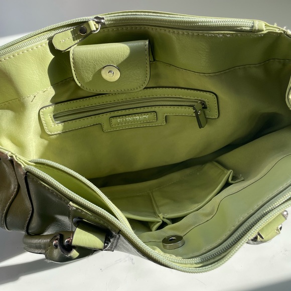 Sage green Ellen Tracy bag, perfect condition never used - Picture 2 of 5